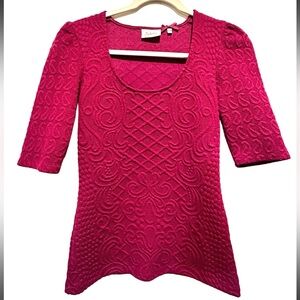 Deletta for Anthropologie magenta textured 3/4 sleeve sweater size s‎